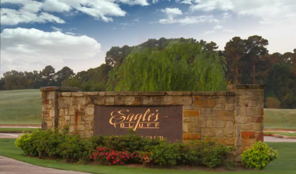 Eagles Bluff Country Club on Lake Palestine in Texas